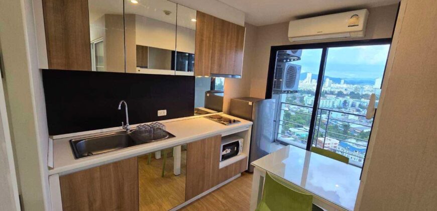 Plus Condo 22 fl. วิวสระ ขนาด 32 ตร.ม