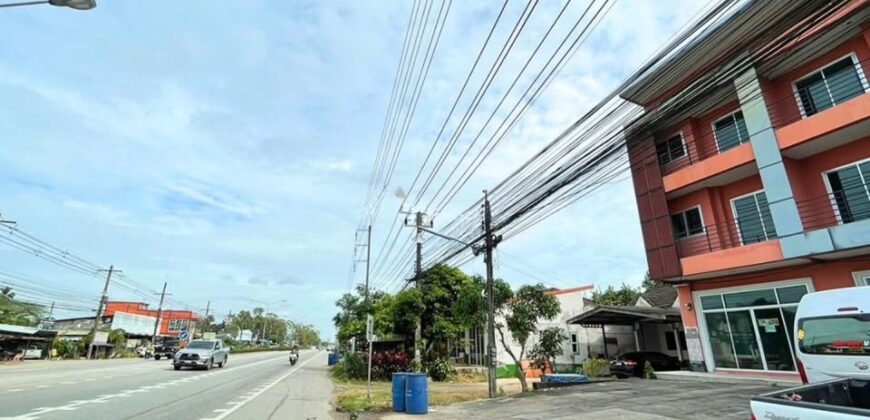 อาคารพาณิชย์3ชั้นติดถนนใหญ่กาญจนวณิชย์ เหมาะสำหรับลงทุน 